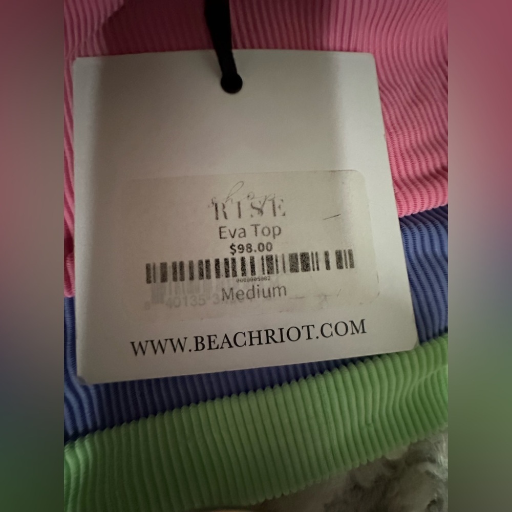 🎸Beach Riot🎸🔥NWT🔥Eva Top— M - Picture 4 of 6